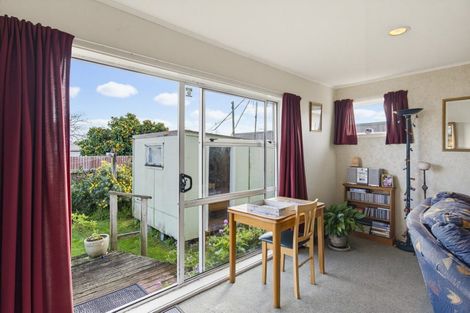 Photo of property in 4 Carlisle Street, Levin, 5510
