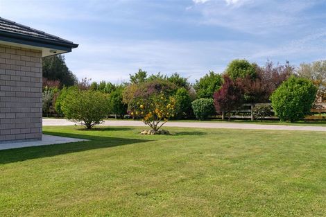 Photo of property in 52 Garth Road, Levin, 5571