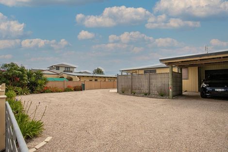 Photo of property in 231 Pukehina Parade, Pukehina, 3189
