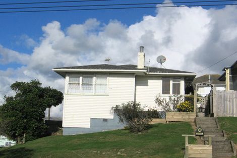 Photo of property in 15 Te Puke Street, Titahi Bay, Porirua, 5022