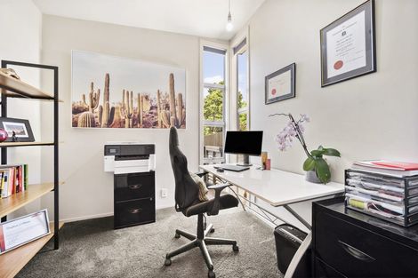 Photo of property in 30b Kaihuia Street, Northland, Wellington, 6012