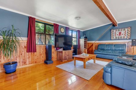 Photo of property in 28 Petrie Street, Pomare, Rotorua, 3015