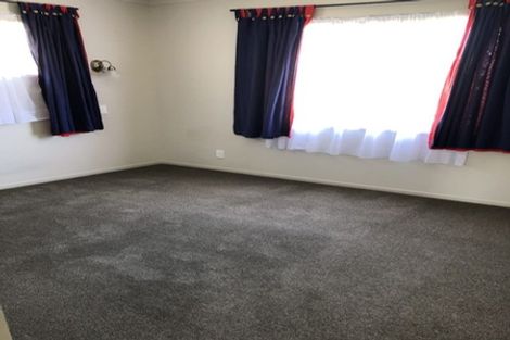 Photo of property in 7 Cresswell Place, Johnsonville, Wellington, 6037