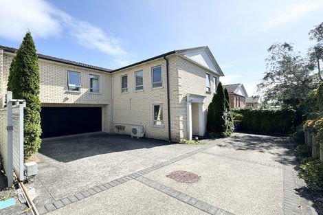 Photo of property in 61d Fields Parade, Oteha, Auckland, 0632