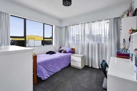 Photo of property in 8 Glamis Avenue, Bell Block, New Plymouth, 4312