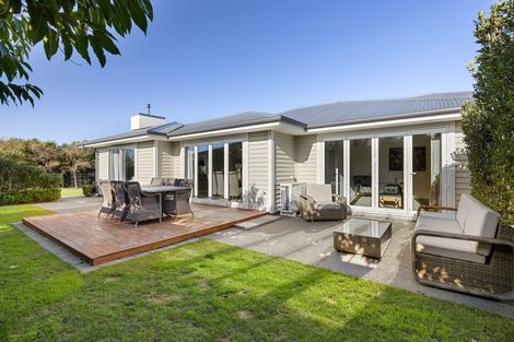 Photo of property in 32 Macphail Avenue, Rangiora, 7400