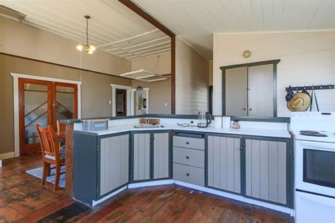 Photo of property in 9 Rata Street, Inglewood, 4330