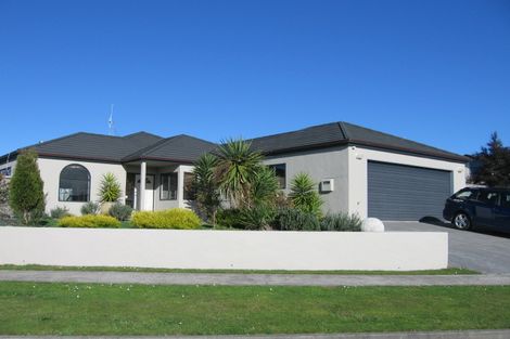 Photo of property in 4 Virginia Grove, Milson, Palmerston North, 4414