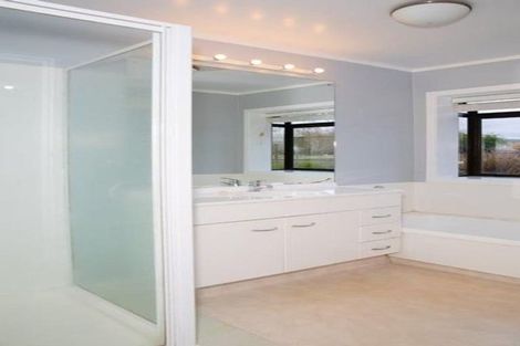 Photo of property in 166 Saint Kilda Road, Cambridge, 3493