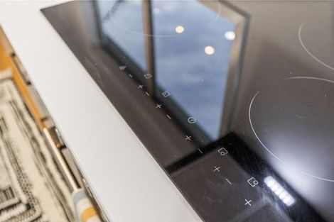 Photo of property in 40b Tiroroa Avenue, Te Atatu South, Auckland, 0610