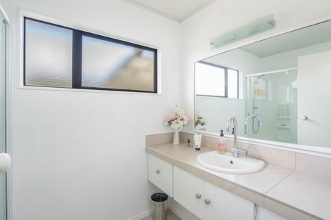 Photo of property in 1/5 Dorothy Drive, Acacia Bay, Taupo, 3330