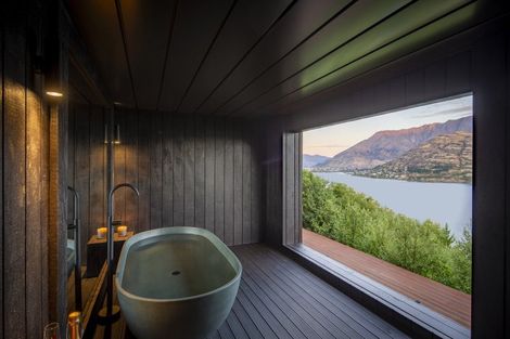 Photo of property in 11 Sunrise Lane, Queenstown, 9300