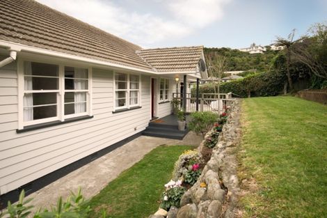 Photo of property in 41 Bassett Road, Johnsonville, Wellington, 6037