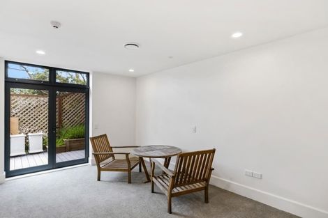 Photo of property in 6/308 Oriental Parade, Oriental Bay, Wellington, 6011
