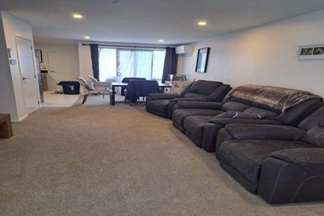 Photo of property in 28 Fort Lincoln Loop, Karaka, Papakura, 2113