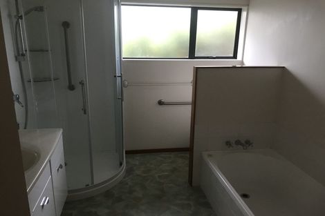 Photo of property in 1/18 Karamu Street, Te Atatu Peninsula, Auckland, 0610