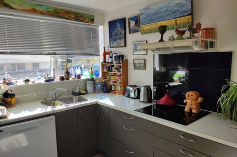 Photo of property in 1/14 Cezanne Place, New Lynn, Auckland, 0600