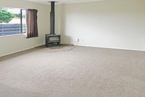 Photo of property in 7 Peter Hall Drive, Kelvin Grove, Palmerston North, 4414