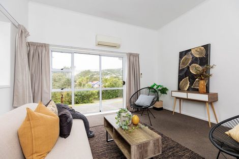 Photo of property in 14 Angell Street, Johnsonville, Wellington, 6037