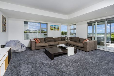 Photo of property in 38 Seacliffe Avenue, Belmont, Auckland, 0622