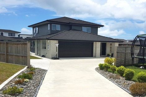 Photo of property in 5 Poaka Place, One Tree Point, 0118