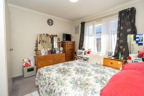 Photo of property in 2a Burrows Place, Frankton, Hamilton, 3204
