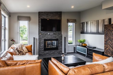 Photo of property in 19 Ernest Kemp Rise, Wharewaka, Taupo, 3330