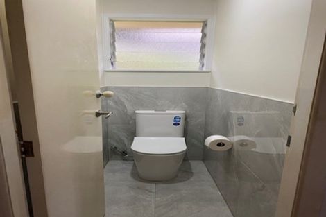 Photo of property in 140 Ti Rakau Drive, Pakuranga, Auckland, 2010