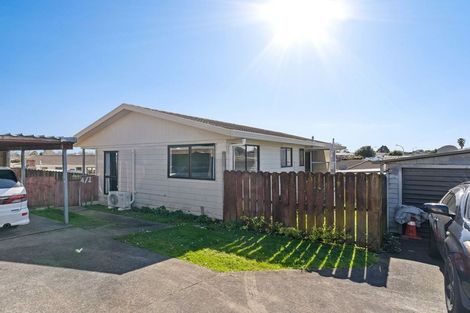 Photo of property in 4/1 Rebecca Rise, Weymouth, Auckland, 2103