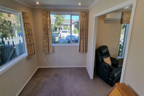Photo of property in 4 Rachel Place, Avonhead, Christchurch, 8042