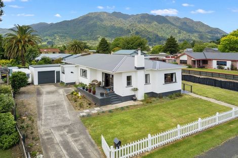 Photo of property in 86 Stanley Avenue, Te Aroha, 3320