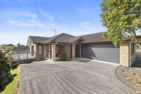 Photo of property in 54 Puriri Road, Pukekohe, 2120