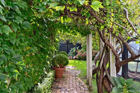 Photo of property in 90 Iranui Road, Inner Kaiti, Gisborne, 4010