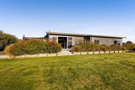 Photo of property in 484 Turuturu Road, Hawera, 4674