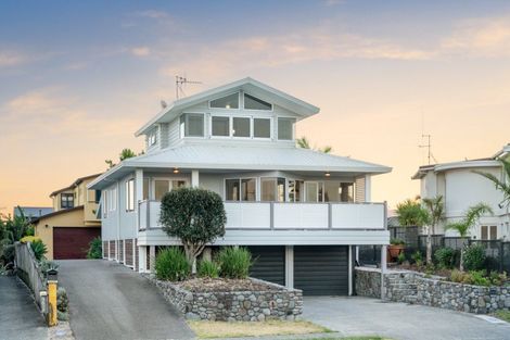Photo of property in 960a Papamoa Beach Road, Papamoa Beach, Papamoa, 3118