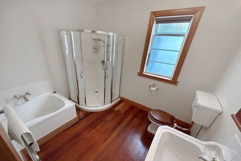 Photo of property in 32 Mcmaster Street, Greytown, 5712