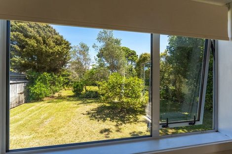 Photo of property in 25 Te Moana Road, Waikanae Beach, Waikanae, 5036