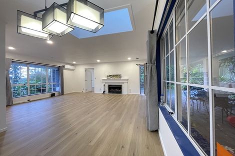 Photo of property in 12 Manu Place, Pinehill, Auckland, 0632