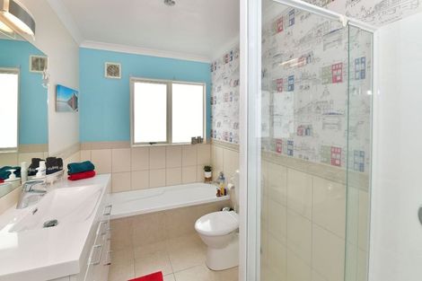 Photo of property in 1177 Whangaparaoa Road, Gulf Harbour, Whangaparaoa, 0930