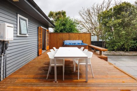 Photo of property in 107 Fitzroy Street, Terrace End, Palmerston North, 4410