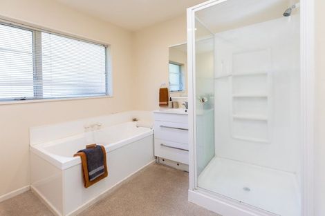 Photo of property in 23 Basil Place, Mount Pleasant, Christchurch, 8081