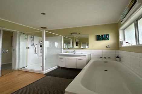 Photo of property in 3/7 Seacliffe Avenue, Belmont, Auckland, 0622