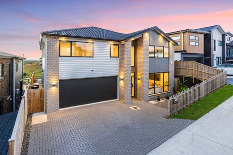 Photo of property in 20 Bendridge Street, Flat Bush, Auckland, 2019