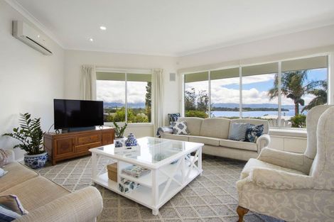 Photo of property in 108 Hamurana Road, Omokoroa, 3114