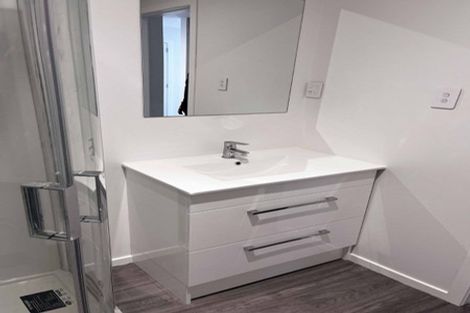 Photo of property in 7 Rixon Grove, Mount Victoria, Wellington, 6011