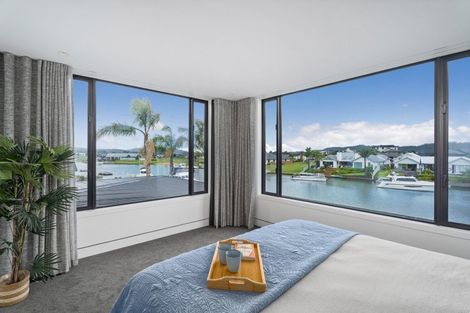 Photo of property in 33 Awatea Drive, Whitianga, 3510