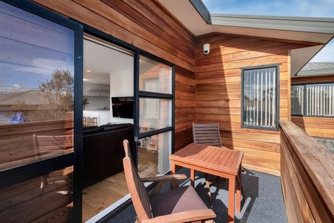 Photo of property in 2/13 Delamare Court, Sunnynook, Auckland, 0632