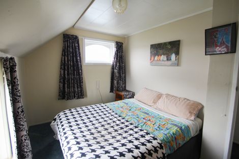 Photo of property in 6 Lynn Street, Oamaru North, Oamaru, 9400