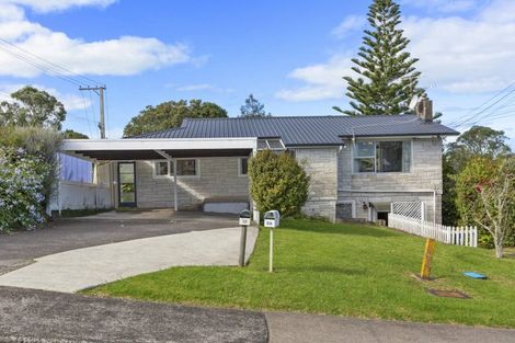 Photo of property in 12 Limmer Place, Browns Bay, Auckland, 0632