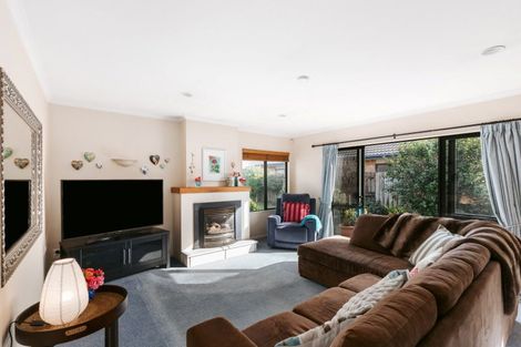 Photo of property in 91 Kahira Crescent, Papamoa Beach, Papamoa, 3118